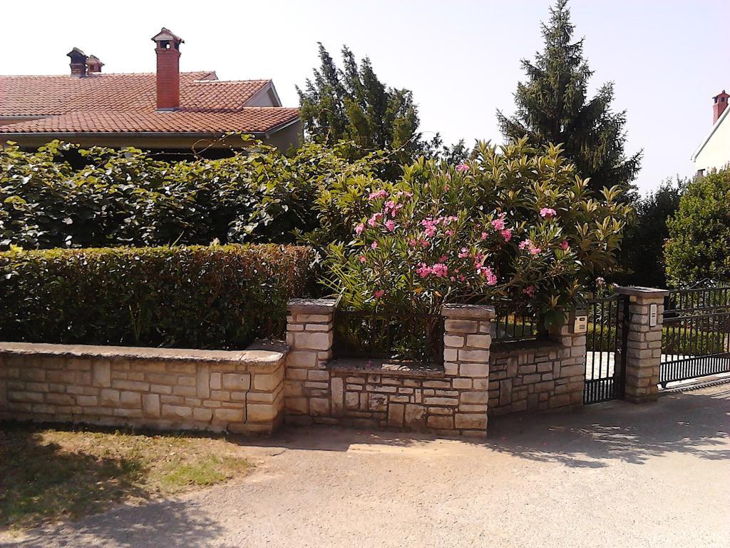 Apartment Slavica Vrvari Poreč Exterior foto